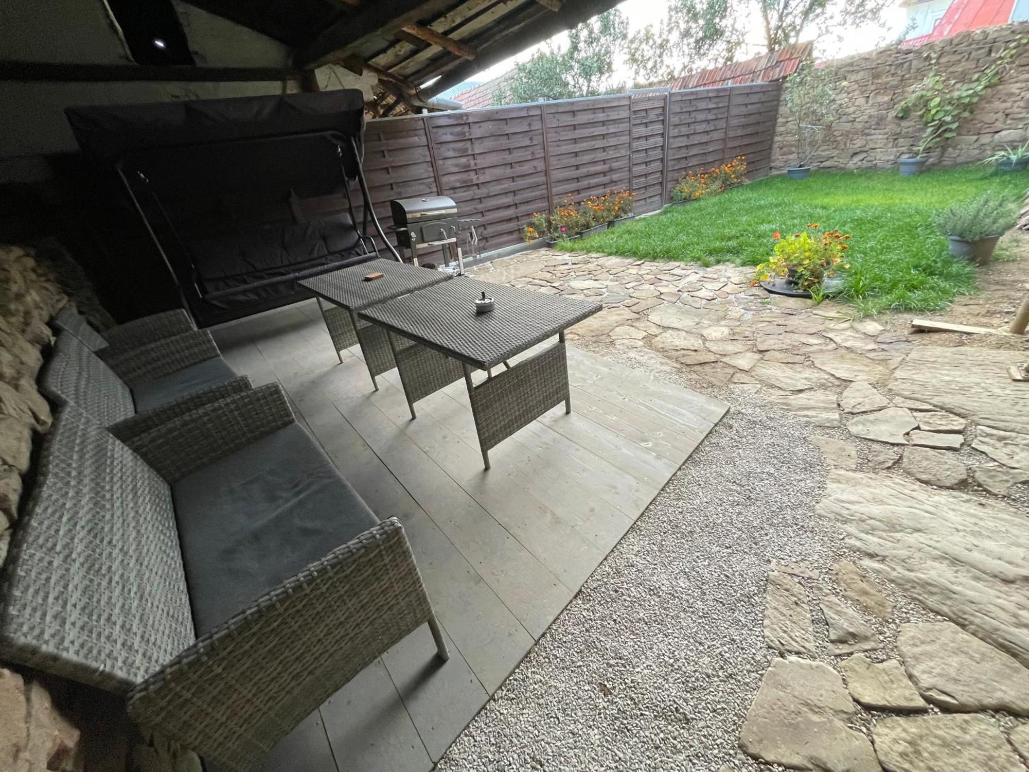 Zu Hause Guest House Vrbov Exterior foto